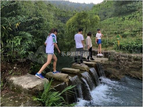 <a href=http://www.lexiangyou.org/xiangcunlvyou/ target=_blank class=infotextkey>乡村旅游</a>：<a href=http://www.lexiangyou.org/xiangcunlvyou/ target=_blank class=infotextkey>乡村旅游</a>：全园畅游，优惠套票进行中...