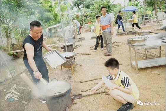 <a href=http://www.lexiangyou.org/xiangcunlvyou/ target=_blank class=infotextkey>乡村旅游</a>：五一亲子共欢乐，绿水清江休闲游