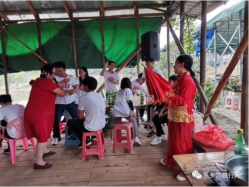 <a href=http://www.lexiangyou.org/xiangcunlvyou/ target=_blank class=infotextkey>乡村旅游</a>：中山民众丨水果农场2大1小套票，观看水乡表演，现摘番石榴|百香果|火龙果|杨桃|木瓜...