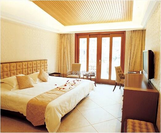 <a href=http://www.lexiangyou.org/xiangcunlvyou/ target=_blank class=infotextkey>乡村旅游</a>：中山温泉宾馆丨实惠享高级房1晚+双人自助早餐+无限次温泉门票