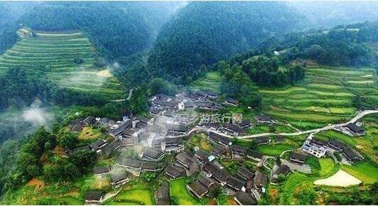 <a href=http://www.lexiangyou.org/xiangcunlvyou/ target=_blank class=infotextkey>乡村旅游</a>：湘西原生态水果，味道是草莓+香蕉+菠萝的混合，营养丰富