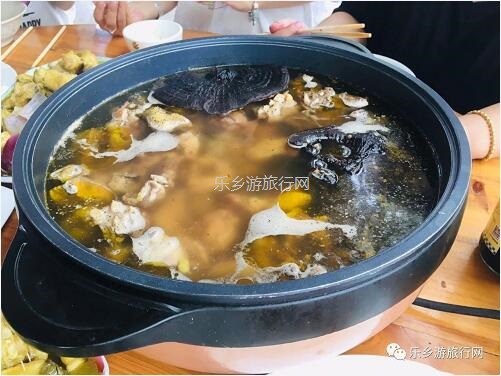 <a href=http://www.lexiangyou.org/xiangcunlvyou/ target=_blank class=infotextkey>乡村旅游</a>：中山有个小岛，在水一方景色如画，采摘水果+品尝农家美食...