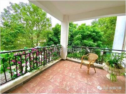 <a href=http://www.lexiangyou.org/xiangcunlvyou/ target=_blank class=infotextkey>乡村旅游</a>：[团队度假] 依山而建，翠影婆裟；烧烤套餐+自助简餐+别墅型民宿