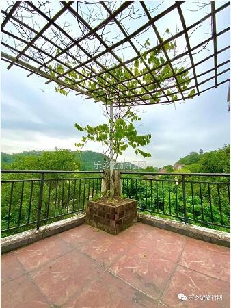 <a href=http://www.lexiangyou.org/xiangcunlvyou/ target=_blank class=infotextkey>乡村旅游</a>：[团队度假] 依山而建，翠影婆裟；烧烤套餐+自助简餐+别墅型民宿