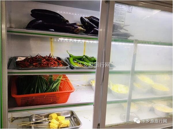 <a href=http://www.lexiangyou.org/xiangcunlvyou/ target=_blank class=infotextkey>乡村旅游</a>：[东区] 金钟湖旁边，钓鱼、越野和烧烤聚餐、唱歌...