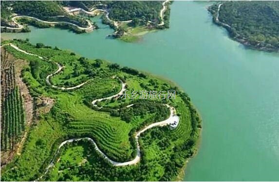 <a href=http://www.lexiangyou.org/xiangcunlvyou/ target=_blank class=infotextkey>乡村旅游</a>：就在儿童公园旁边，游玩度假+烧烤聚餐...