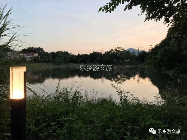 <a href=http://www.lexiangyou.org/xiangcunlvyou/ target=_blank class=infotextkey>乡村旅游</a>：丰收季节，稻谷笑弯了腰！小农夫在农耕中体验人生的快乐