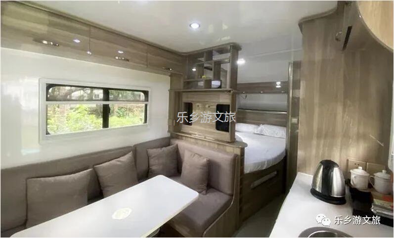 乡村旅游：【度假】树影与星空交织，在大自然中享受假期的浪漫