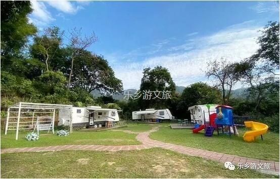乡村旅游：【度假】树影与星空交织，在大自然中享受假期的浪漫