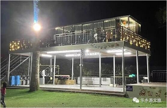 乡村旅游：【度假】树影与星空交织，在大自然中享受假期的浪漫