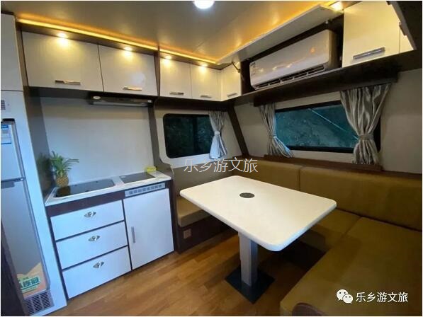 乡村旅游：【度假】树影与星空交织，在大自然中享受假期的浪漫
