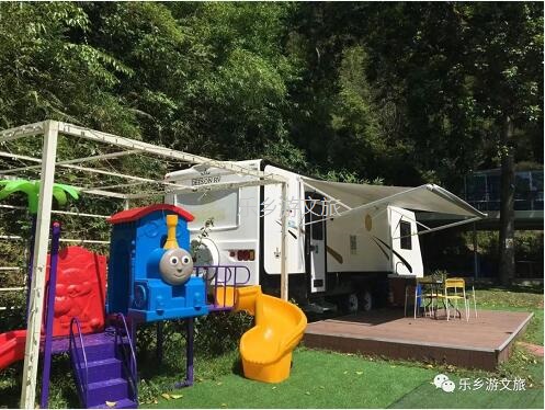 乡村旅游：【度假】树影与星空交织，在大自然中享受假期的浪漫